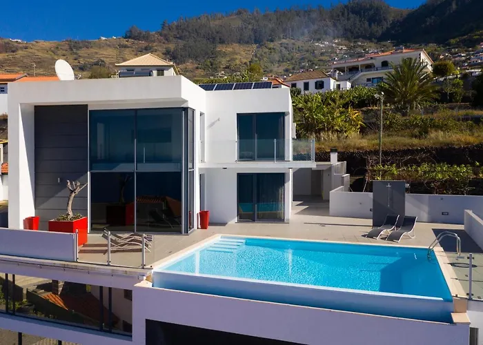 Luxo E Conforto Calheta (Madeira)